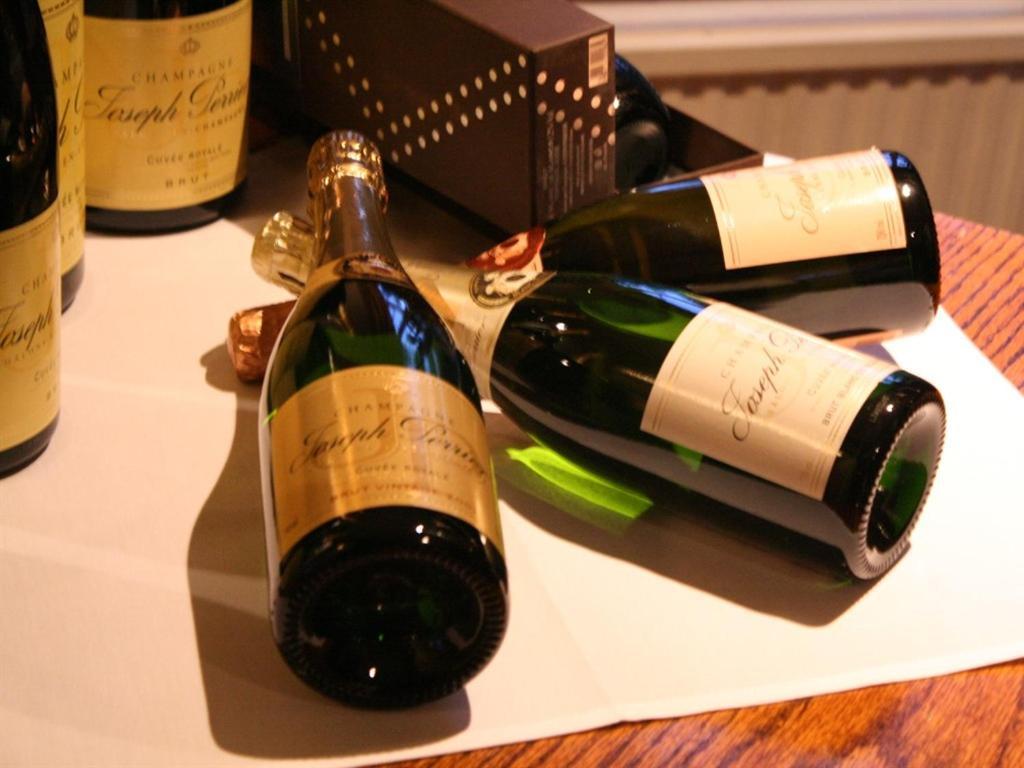 The Black Bull Inn Balsham Экстерьер фото