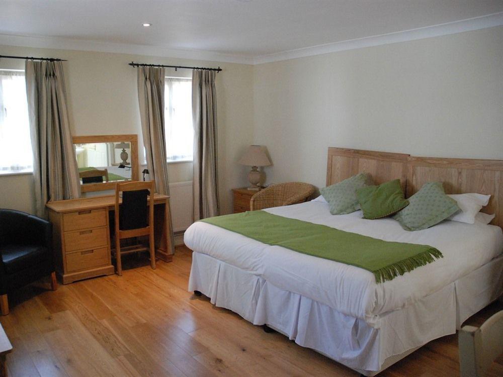The Black Bull Inn Balsham Экстерьер фото