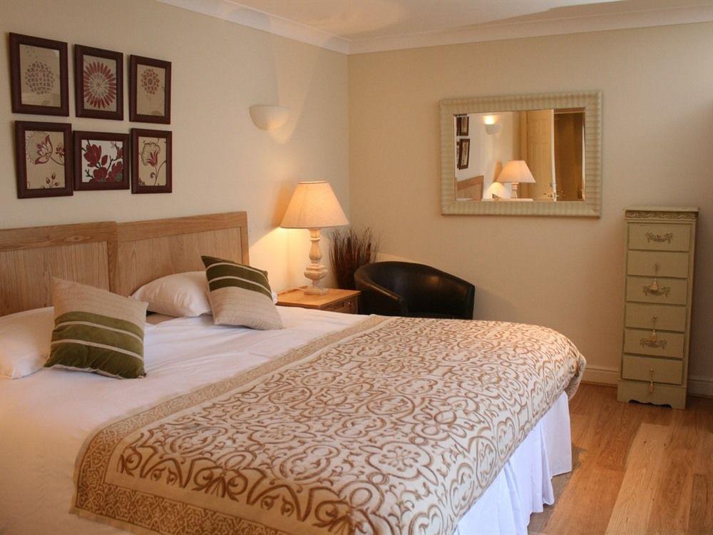 The Black Bull Inn Balsham Экстерьер фото